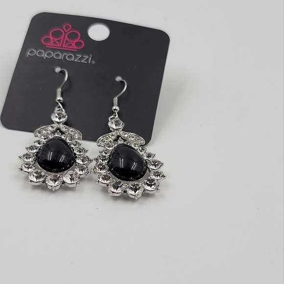 Paparazzi Award Winning Shimmer black earrings - Picture 4 of 5
